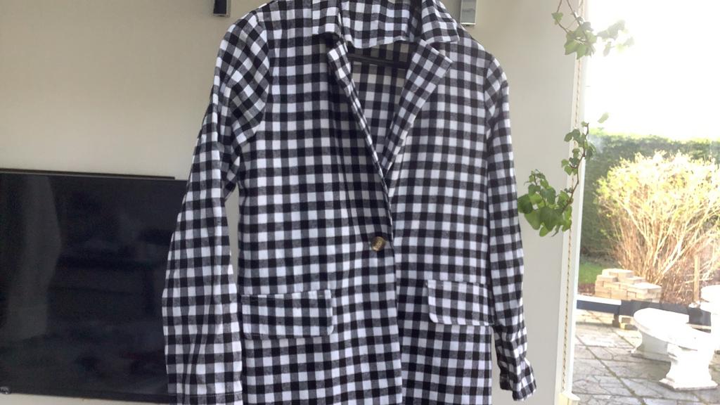 Nouveau chemisier / cardigan à carreaux. S/M, Shein, Enlèvement ou Envoi, Neuf, Taille 36 (S)