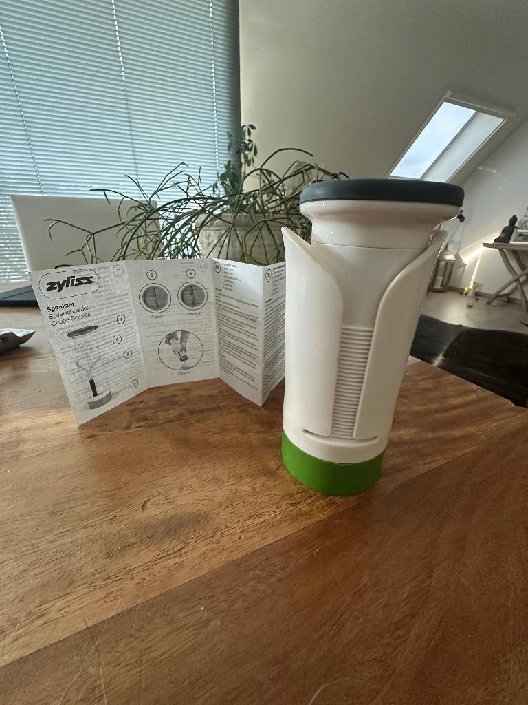 Zylizz spiralizer Groenten snijder, Antiek en Kunst, Ophalen of Verzenden