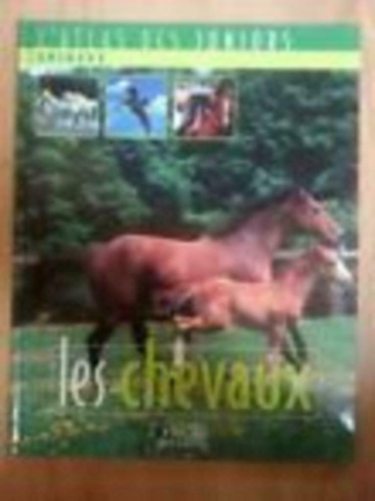 Lot de 4 livres sur les animaux et 1 sur les volcans, Livres, Enlèvement ou Envoi, Comme neuf