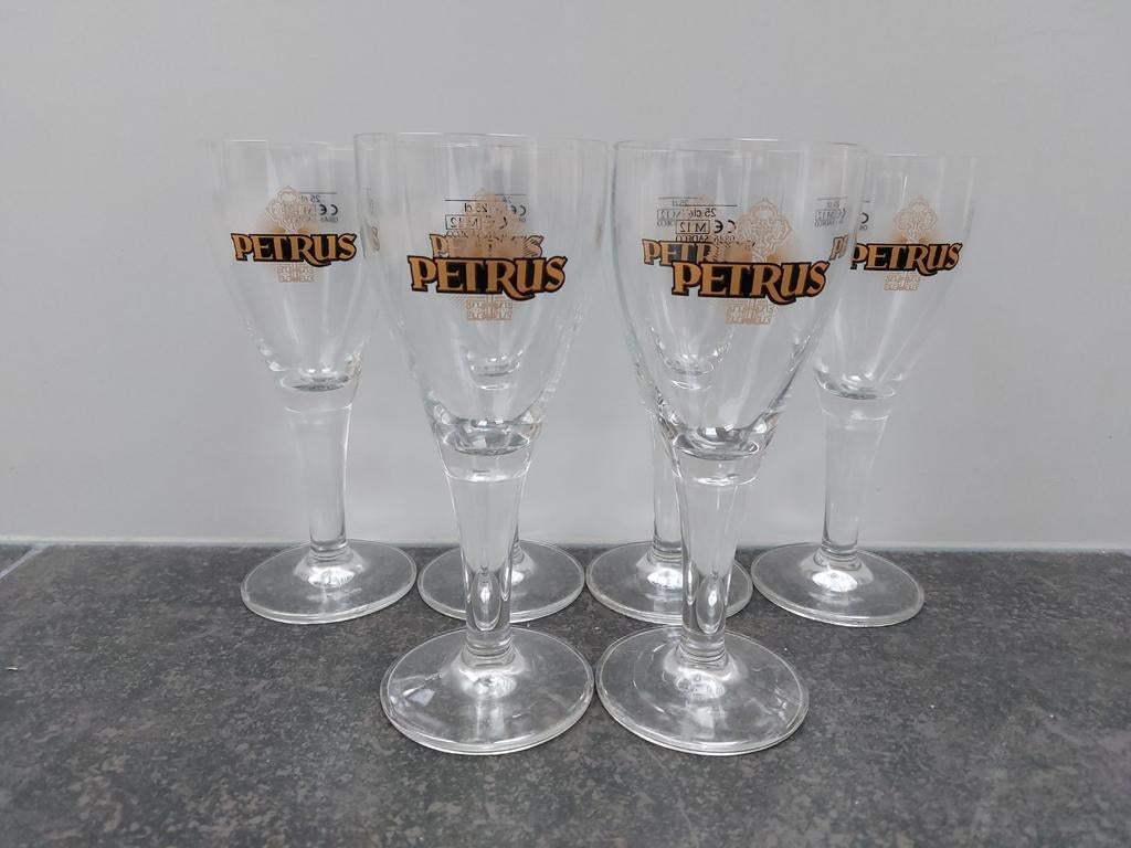 6 hoge Petrus bierglazen met mooi logo, Verzamelen, Ophalen of Verzenden, Zo goed als nieuw