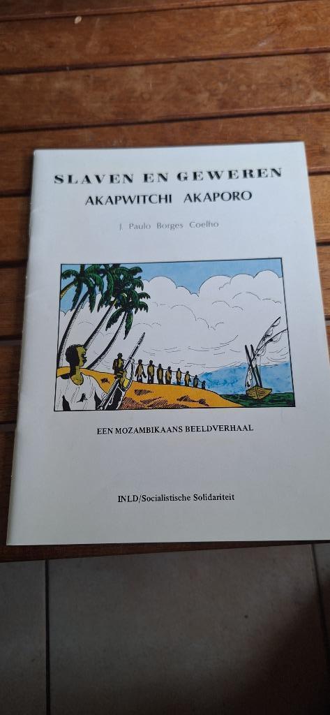 Strip Slaven en Geweren. Mozambikaans Beeldverhaal., Une BD, Enlèvement ou Envoi, Comme neuf
