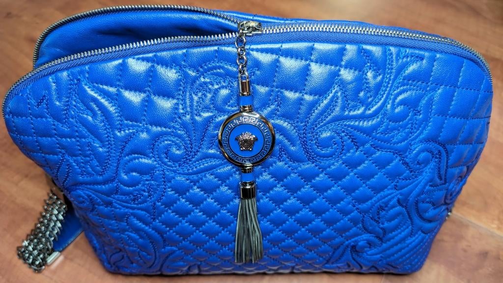 Gianni Versace-tas. Negen, Handtassen en Accessoires, Tassen | Damestassen, Ophalen of Verzenden, Nieuw, Blauw