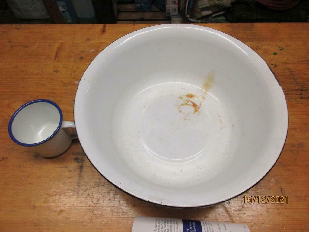 Bassin et tasse emmaillée., Enlèvement ou Envoi, Autres, Autres types