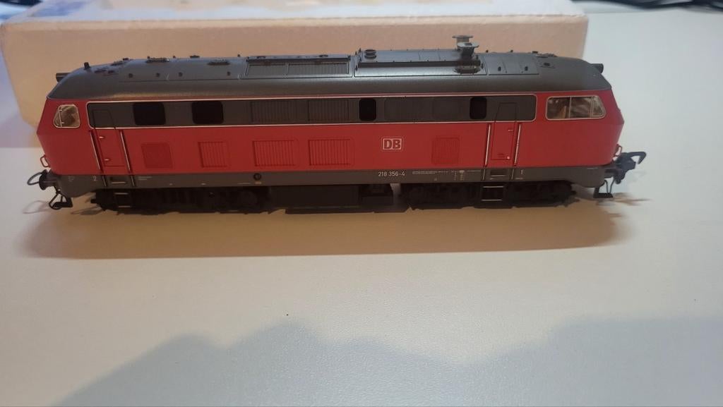 Fleischmann BR 218 DB locomotief in rode kleurstelling —, Ophalen, Gebruikt, Fleischmann, Gelijkstroom
