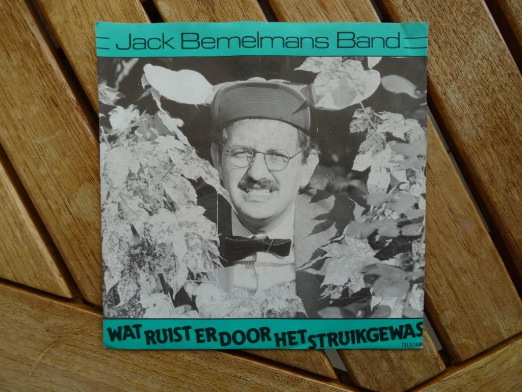 jack bemelmans band wat rust er door het struikgewas, Enlèvement ou Envoi, Comme neuf, Chanson réaliste ou Smartlap