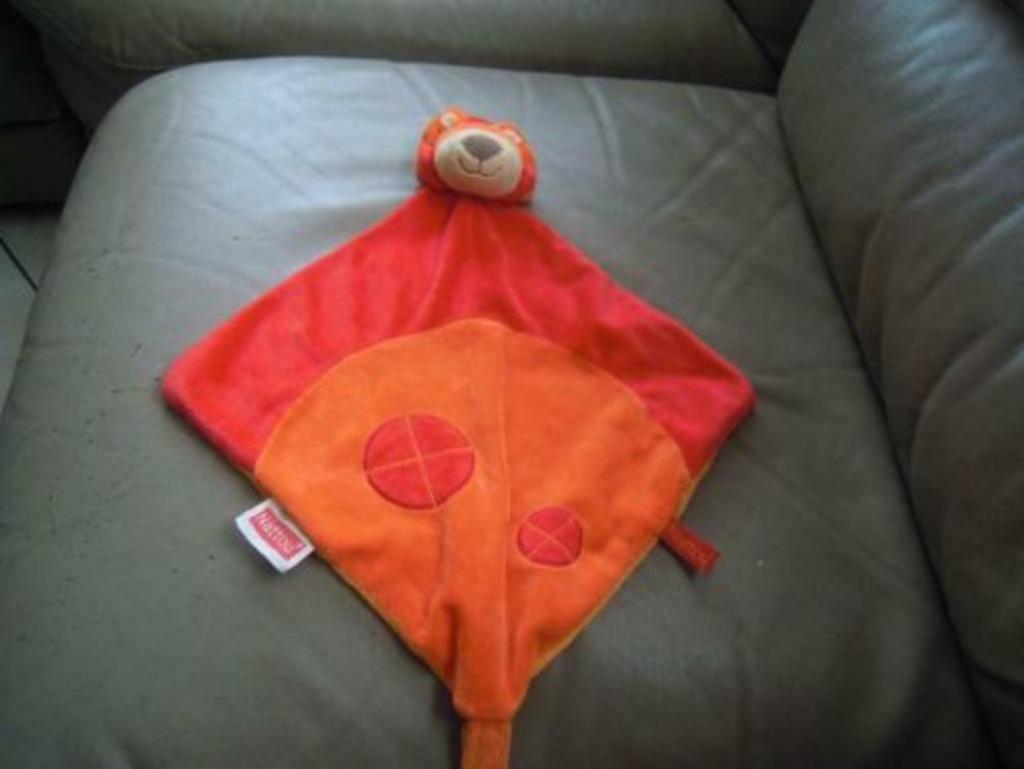knuffel  nattou leeuw(doos A), Ophalen of Verzenden, Nieuw