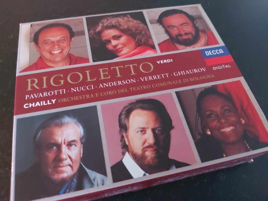 VERDI / PAVAROTTI - NUCCI - Rigoletto BOX 2 x CD / DECCA, Enlèvement ou Envoi, Classicisme, Utilisé, Opéra ou Opérette