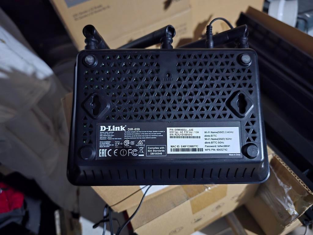 D-Link
Wi-Fi bibande DIR-859, Enlèvement ou Envoi, Utilisé, Routeur