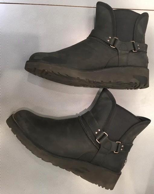 Ugg's maat 41 zwart, bijna niet gedragen, Kleding | Dames, Zwart, Ophalen of Verzenden, Zo goed als nieuw, Ugg