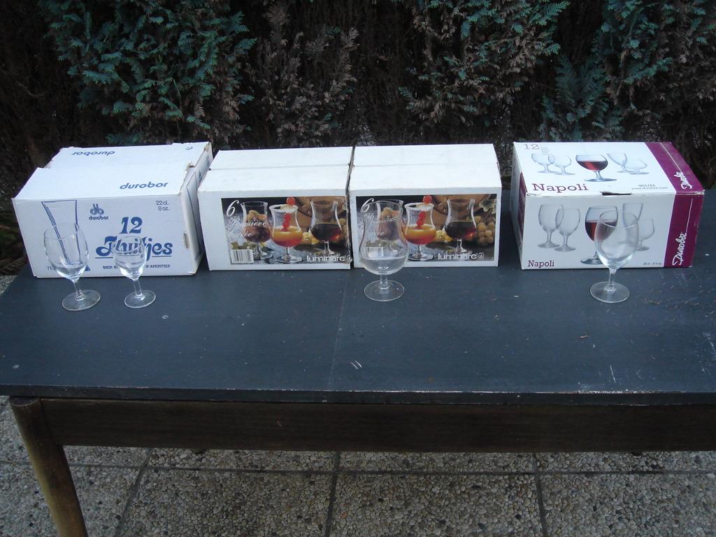 36 wijnglazen + 42 champagnefluiten nieuw in verpakking, Ophalen, Nieuw, Glas of Glazen