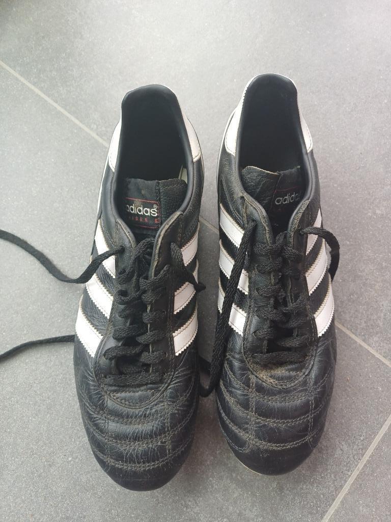 Chaussures de football Adidas Kaiser 5 taille 40, Sports & Fitness, Enlèvement ou Envoi, Utilisé, Chaussures