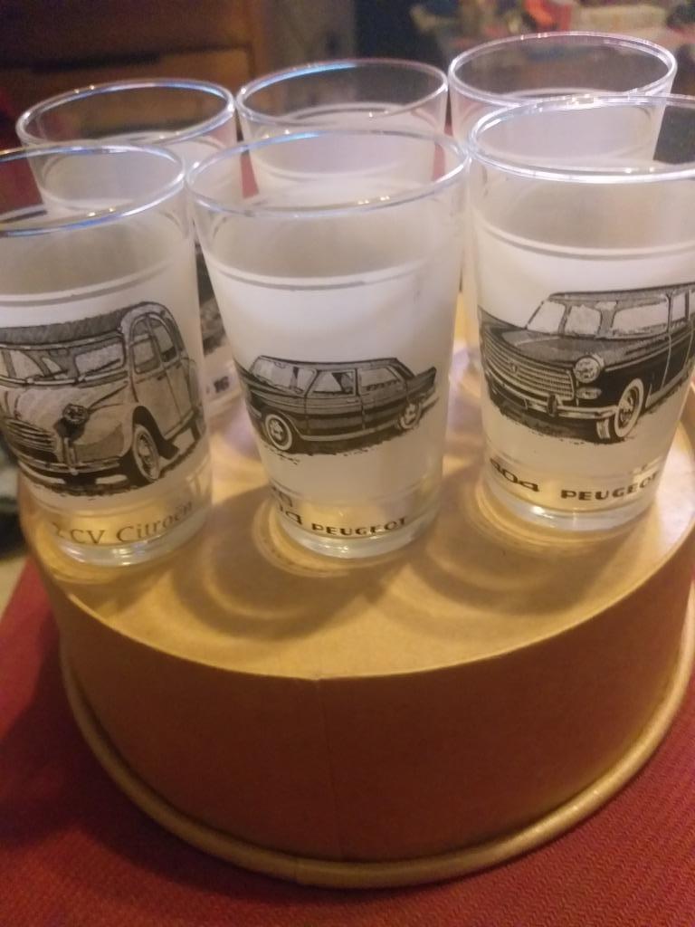 Shotglaasjes , serie van 6 automodellen, Enlèvement, Comme neuf, Verres et Verres à shot