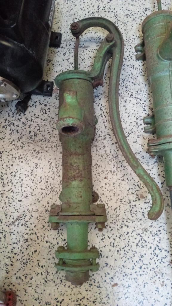 pompe a eau manuelle en fonte pour decoration, Jardin & Terrasse, Pompes à eau, Enlèvement, Utilisé, Manuelle, Pompe pour citernes d'eau de pluie