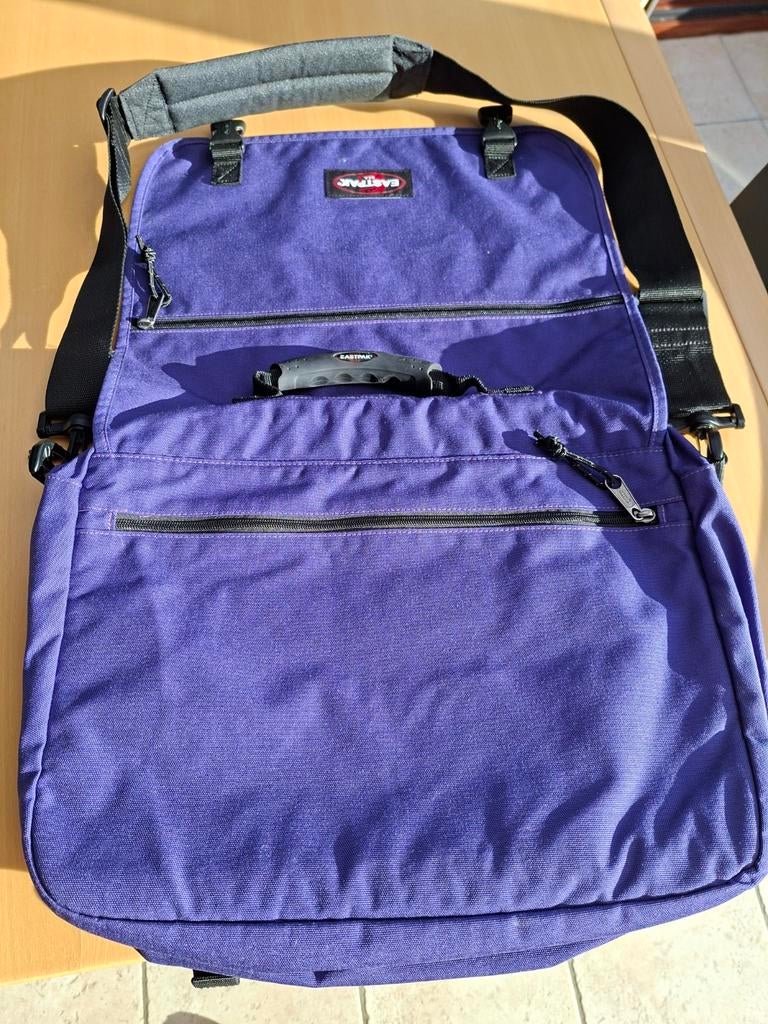 Eastpak tas, Handtassen en Accessoires, Tassen | Reistassen en Weekendtassen, Ophalen