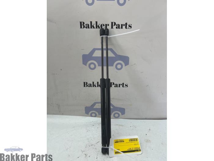 Kit amortisseur couvercle coffre d'un Volkswagen Scirocco, Autos : Pièces & Accessoires, -, Volkswagen, -, 3 mois de garantie