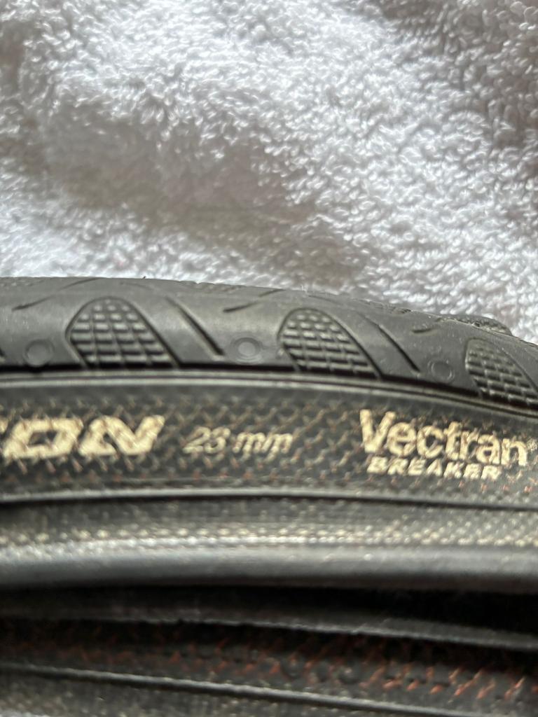 Coninental wegband Grand Prix 4 season 23 mm, Ophalen of Verzenden, Zo goed als nieuw, Overige typen, Continental