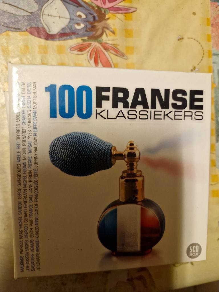 100 franse klassiekers 5cd box., Cd's en Dvd's, Ophalen of Verzenden, Zo goed als nieuw, Pop, Boxset