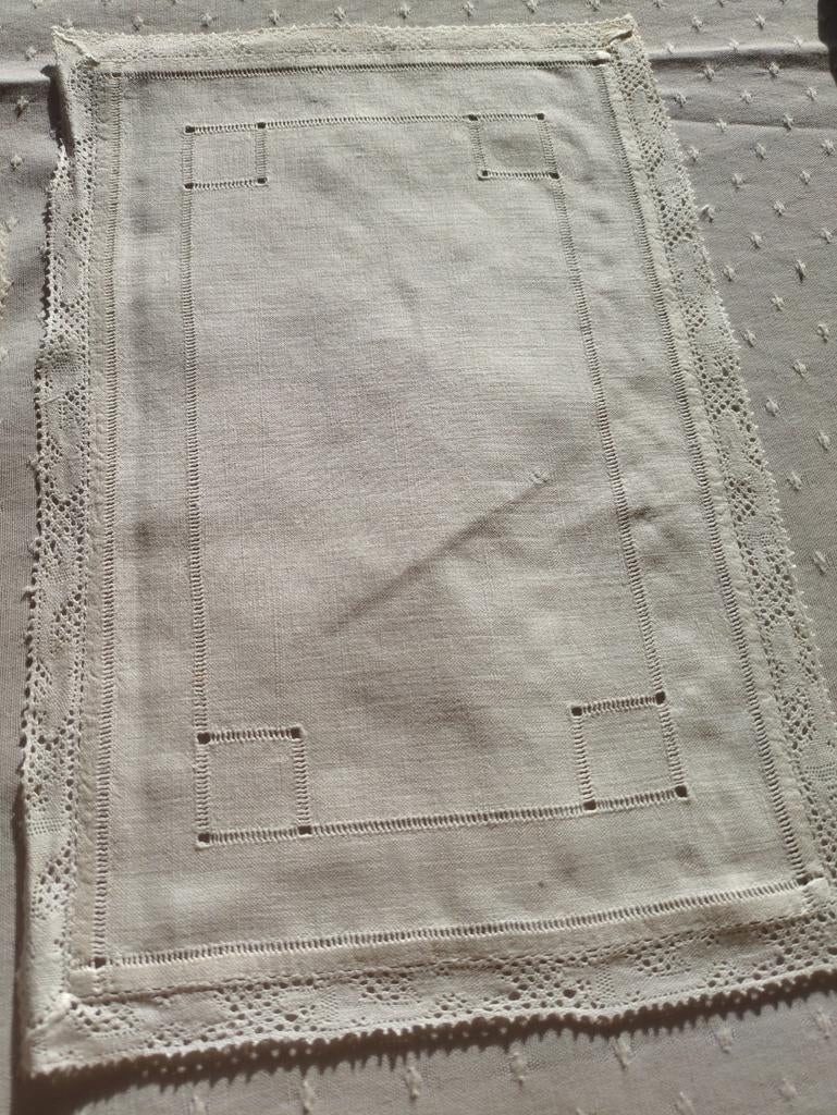 Travail à la main, dentelle aux fuseaux, 2 pièces, Enlèvement
