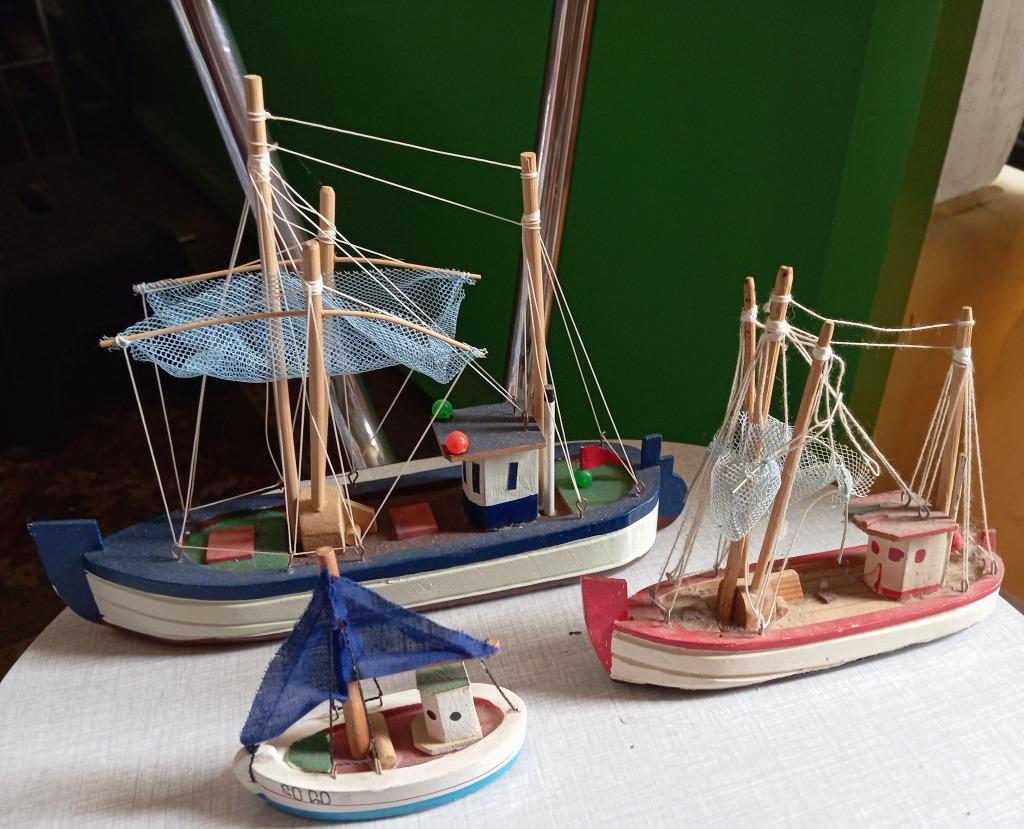 3 houten vissersboten, Hobby en Vrije tijd, Modelbouw | Boten en Schepen, Verzenden, Zo goed als nieuw