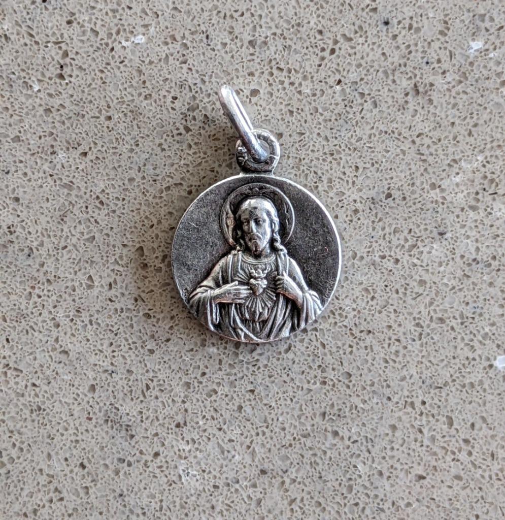 Medaillon, hanger Jezus Christus - verzilverd, rond, Ophalen of Verzenden, Nieuw, Sieraad, Christendom | Katholiek