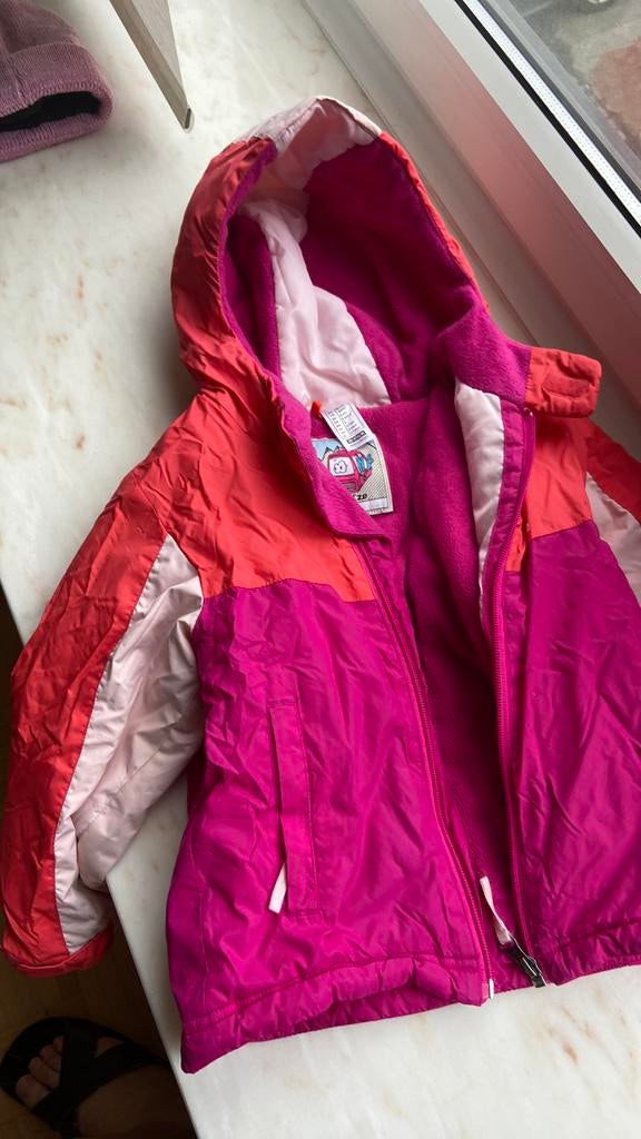 winterjas wedze 4 jaar (afhalen Gent), Kleding | Dames, Wintersportkleding, Ophalen of Verzenden, Zo goed als nieuw