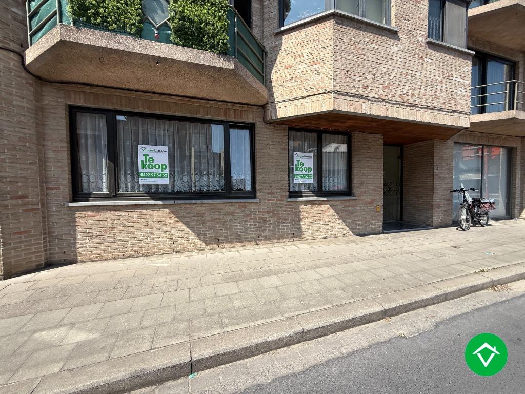 Gelijkvloers appartement met 2 slaapkamers en garage, Roeselare, 93 m², 2 kamers, Provincie West-Vlaanderen