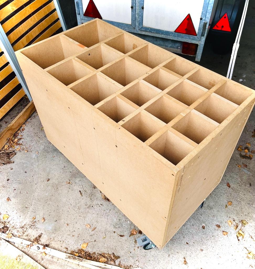 Meuble de rangement en MDF + 4 roulettes - à discuter, Maison & Meubles, Enlèvement, Comme neuf, Meuble de rangements, meuble à roulette