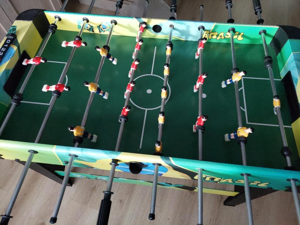 Voetbaltafel, Hobby en Vrije tijd, Een of twee spelers, Ophalen, Zo goed als nieuw