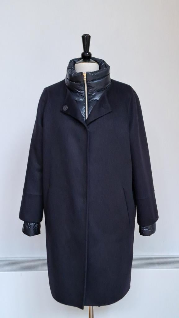 HERNO. (NEW +/_ 1450€), Ophalen of Verzenden, Zo goed als nieuw, Maat 38/40 (M)