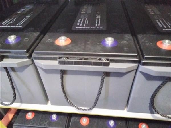 Nieuwe gel batterijen, Ophalen, Nieuw