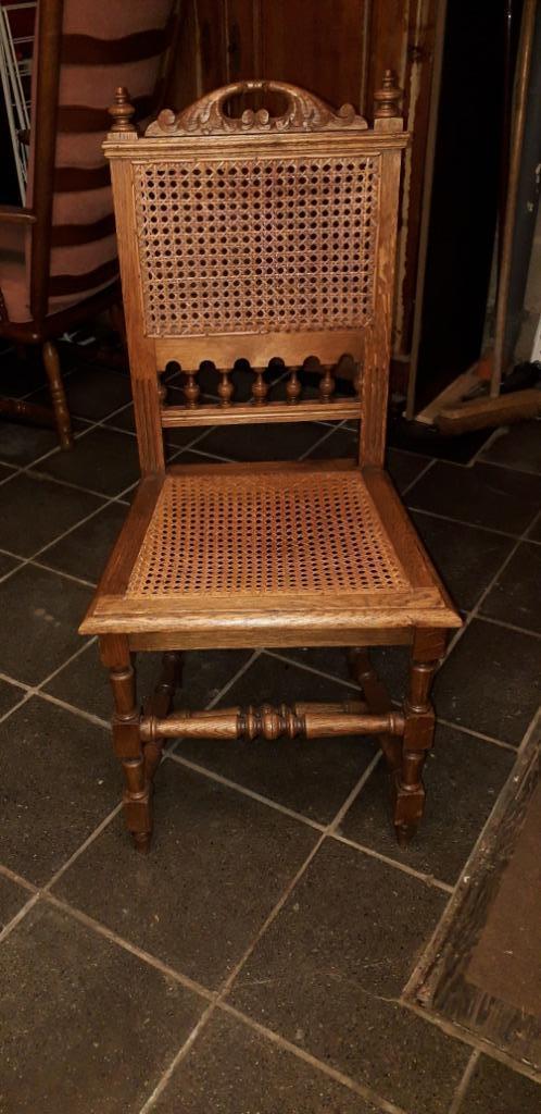 Ancienne chaise, Enlèvement