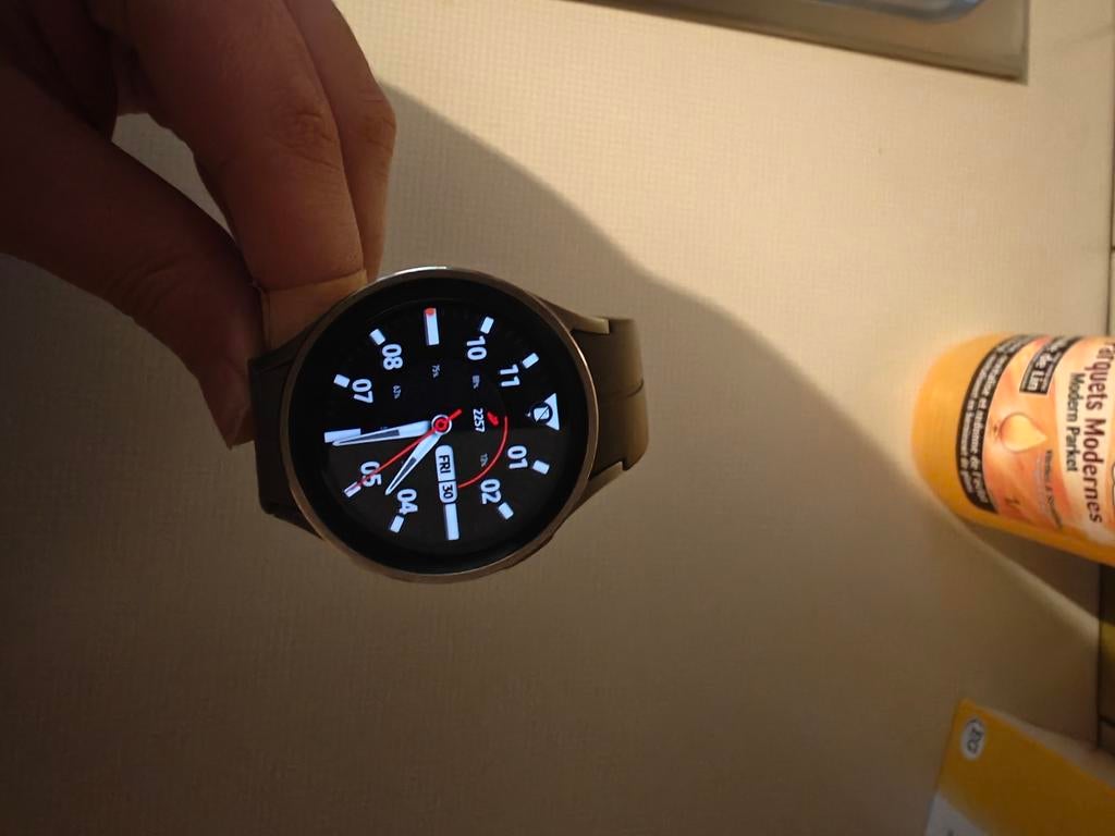 Samsung Galaxy watch5 pro 45 mm titanium, Ophalen, Zo goed als nieuw, IJzer of Staal, Dame of Heer