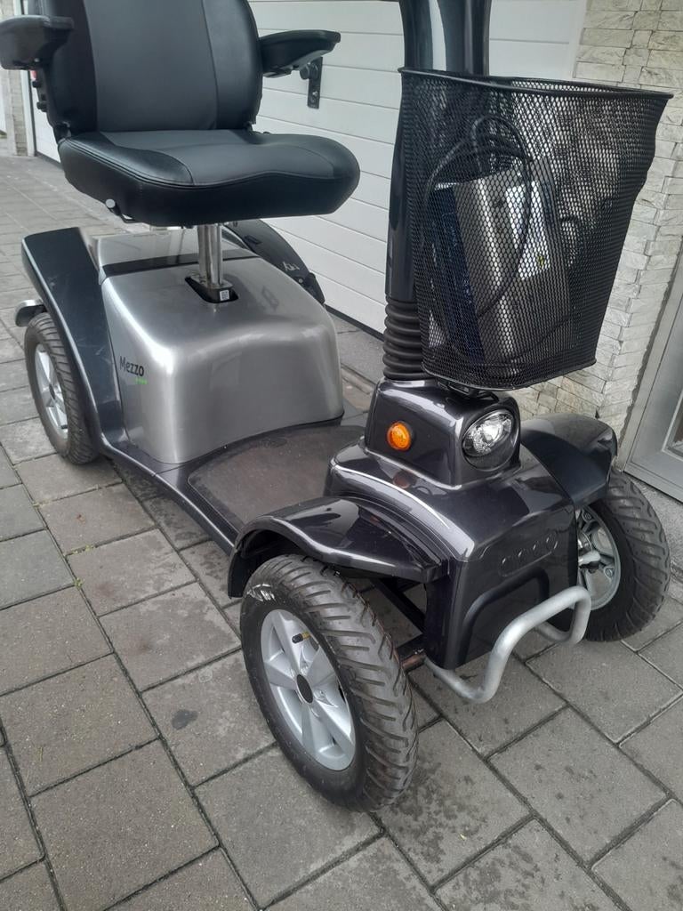 Scootmobiel Mezzo4 Life&Mobility elektrische rolstoel