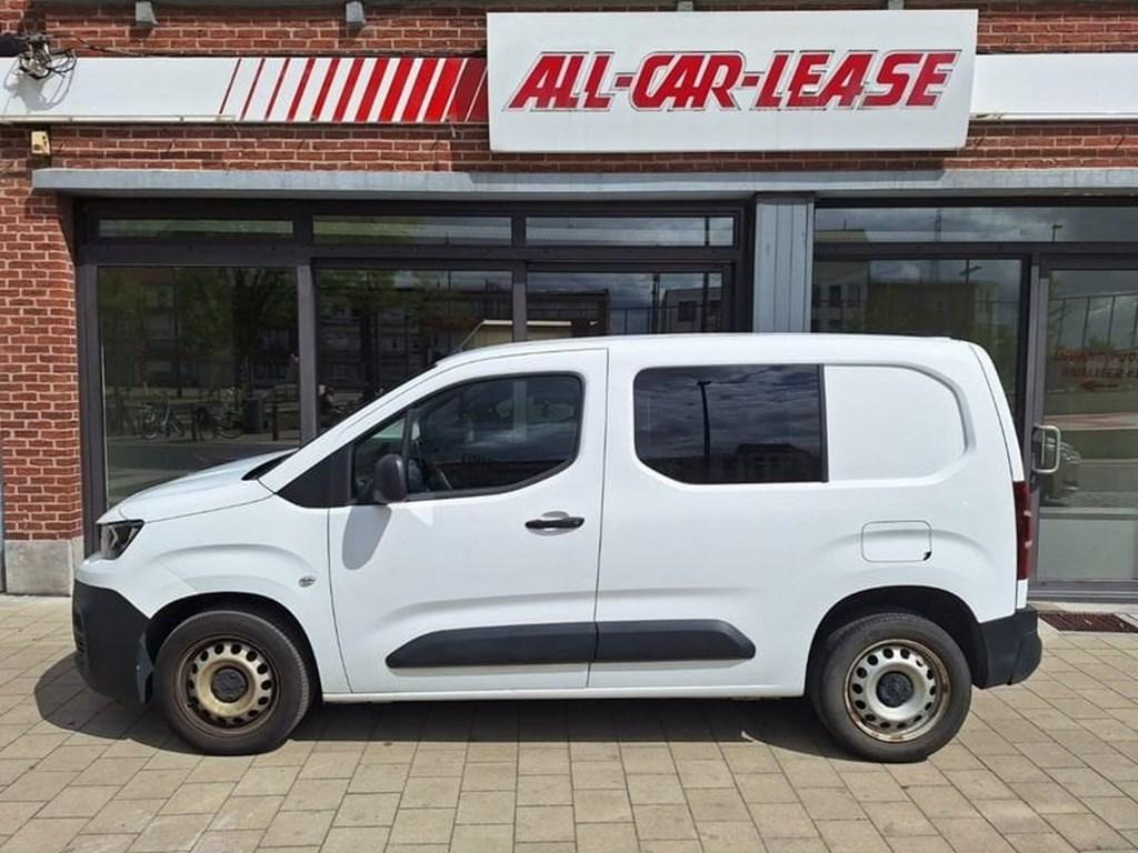 Peugeot Partner 1.5 Blue HDI - PREMIUM - 3e zit - Airco - C, https://public.car-pass.be/vhr/d6c9aa4d-3d54-49f0-9d10-0bd2dce90554