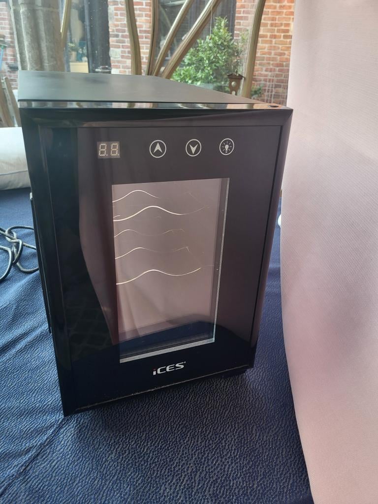 Wijnkoeler iCES, Elektronische apparatuur, Koelkasten en IJskasten, Ophalen