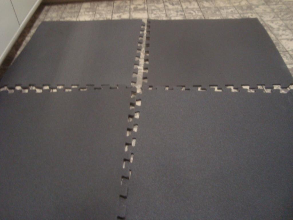Tapis de protection de sol, puzzle 4 x (60 x 60 cm), Envoi, Utilisé