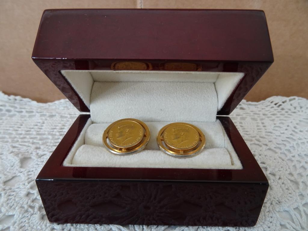 Vergulde manchetknopen JFK manchetknopen John F Kennedy 1963, Handtassen en Accessoires, Manchetknopen, Ophalen of Verzenden, Zo goed als nieuw