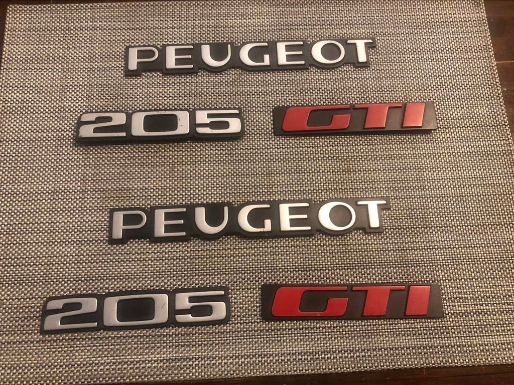 emblème insigne logo Peugeot 205 gti, Autos : Pièces & Accessoires, Enlèvement, Utilisé, Pièces Oldtimer ou Ancêtre