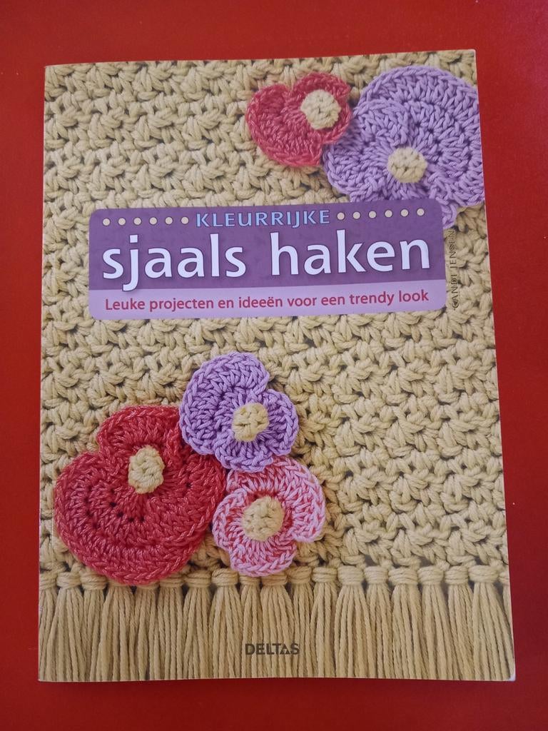 Haakboek met uitleg over de techniek / steken -> 3€, Ophalen, Zo goed als nieuw, Breien en Haken