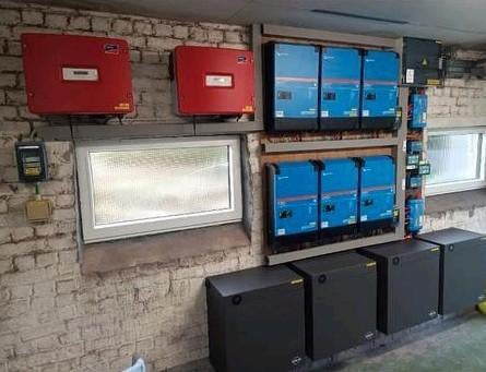 Nee u hebt geen nieuwe omvormer nodig voor uw thuisbatterij, Overige typen, Nieuw, Ophalen of Verzenden, Info@energietechnieken.com