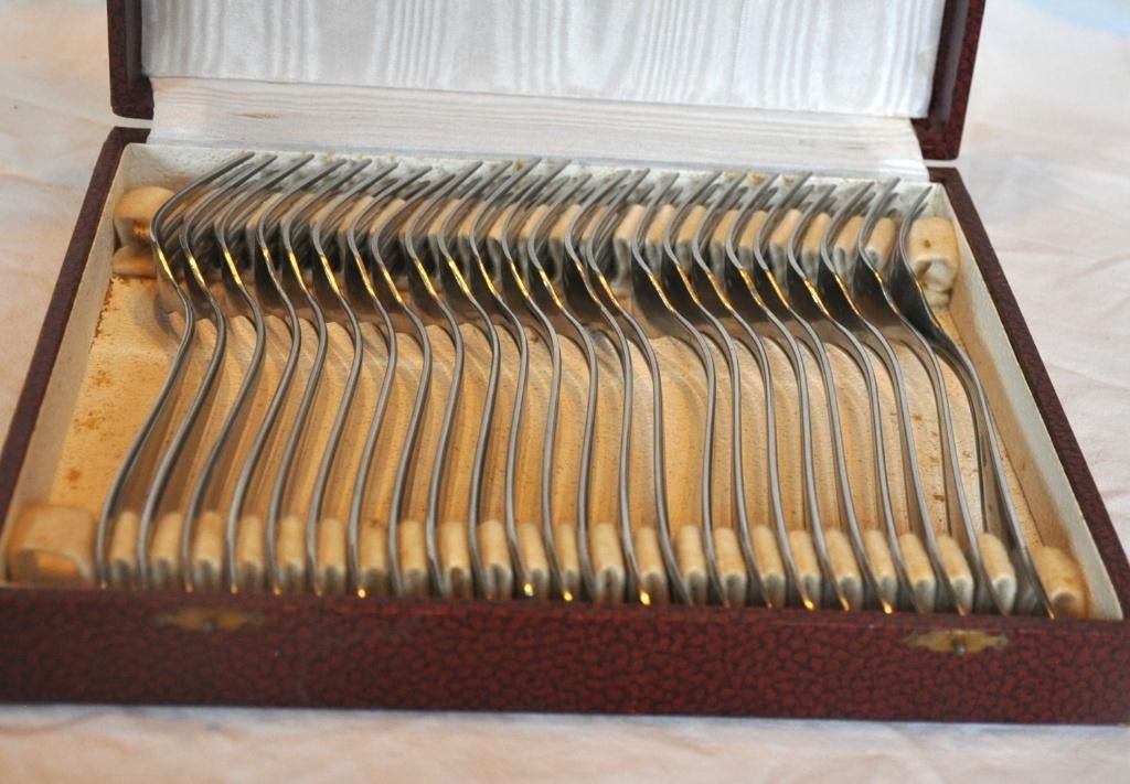 coffret avec 24 fourchette acier inoxydable, Antiek en Kunst, Ophalen of Verzenden
