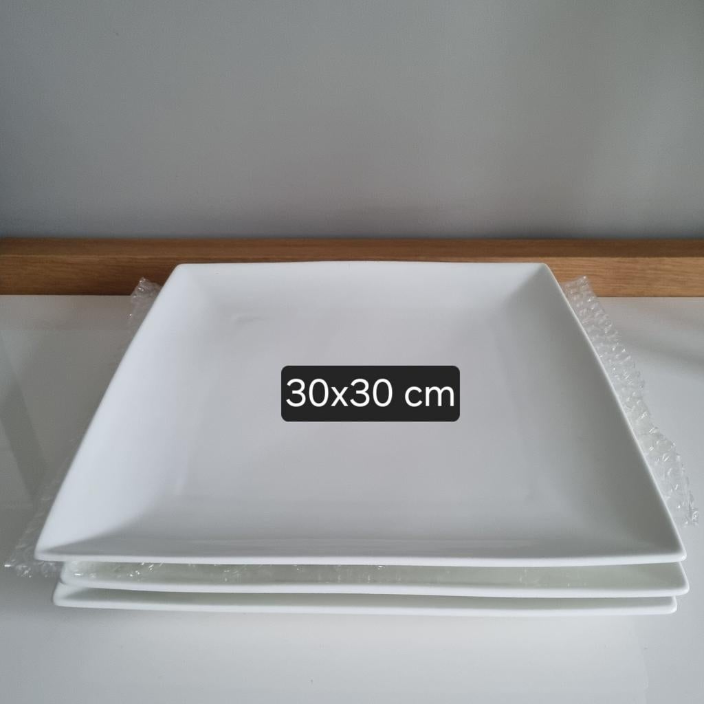 Yong Extra Strong - 3 witte vierkante borden 30x30 cm, Enlèvement, Neuf, Porcelaine, Assiettes(s)