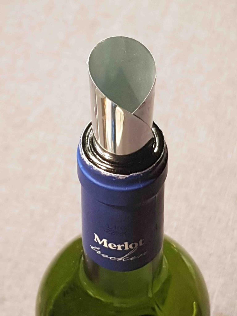 Bec à vin Drip Stop pour vin rouge - bon cadeau, Collections, Vins, Enlèvement ou Envoi, Neuf, Autres régions, Vin rouge