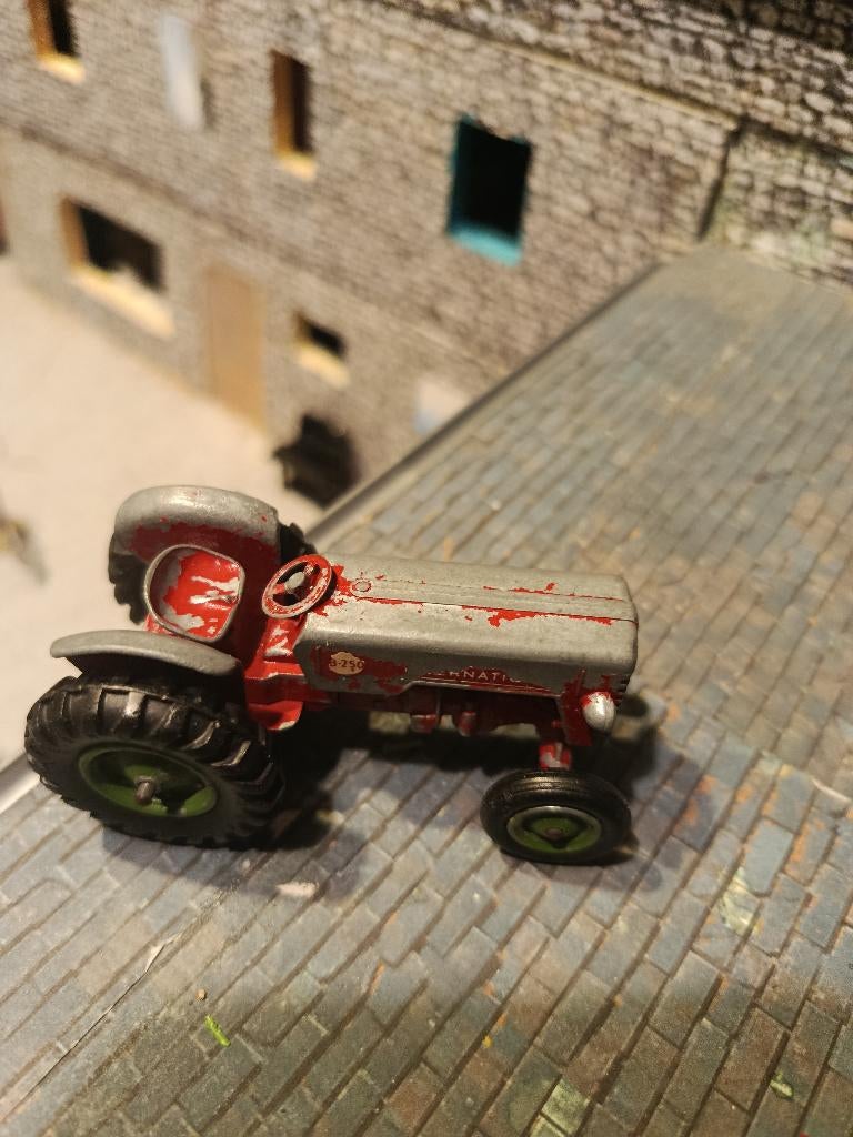 McCormick International B-250 Matchbox kingsize K-4, Ophalen of Verzenden, Gebruikt, Tractor of Landbouw, Matchbox