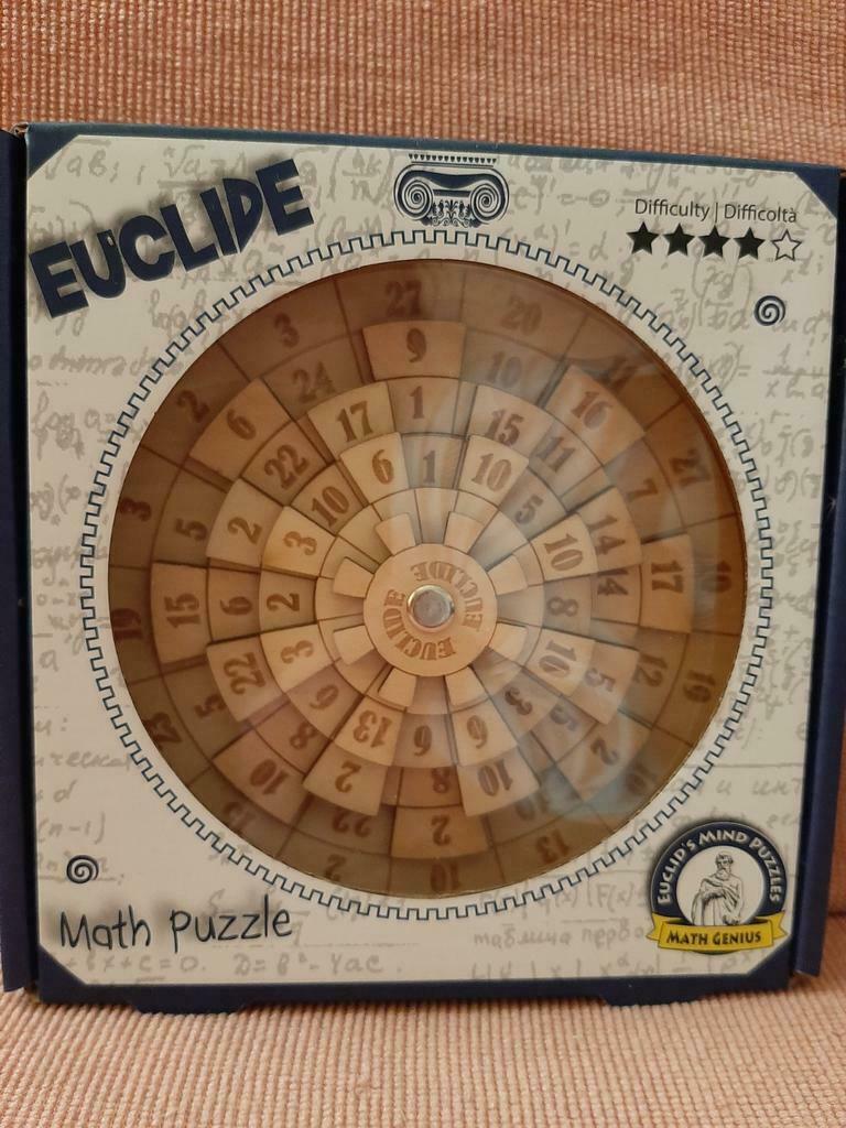 Puzzle en bois neuf, Ophalen