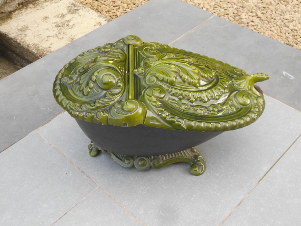 Charbonnière crapaud en fonte vernie, Enlèvement