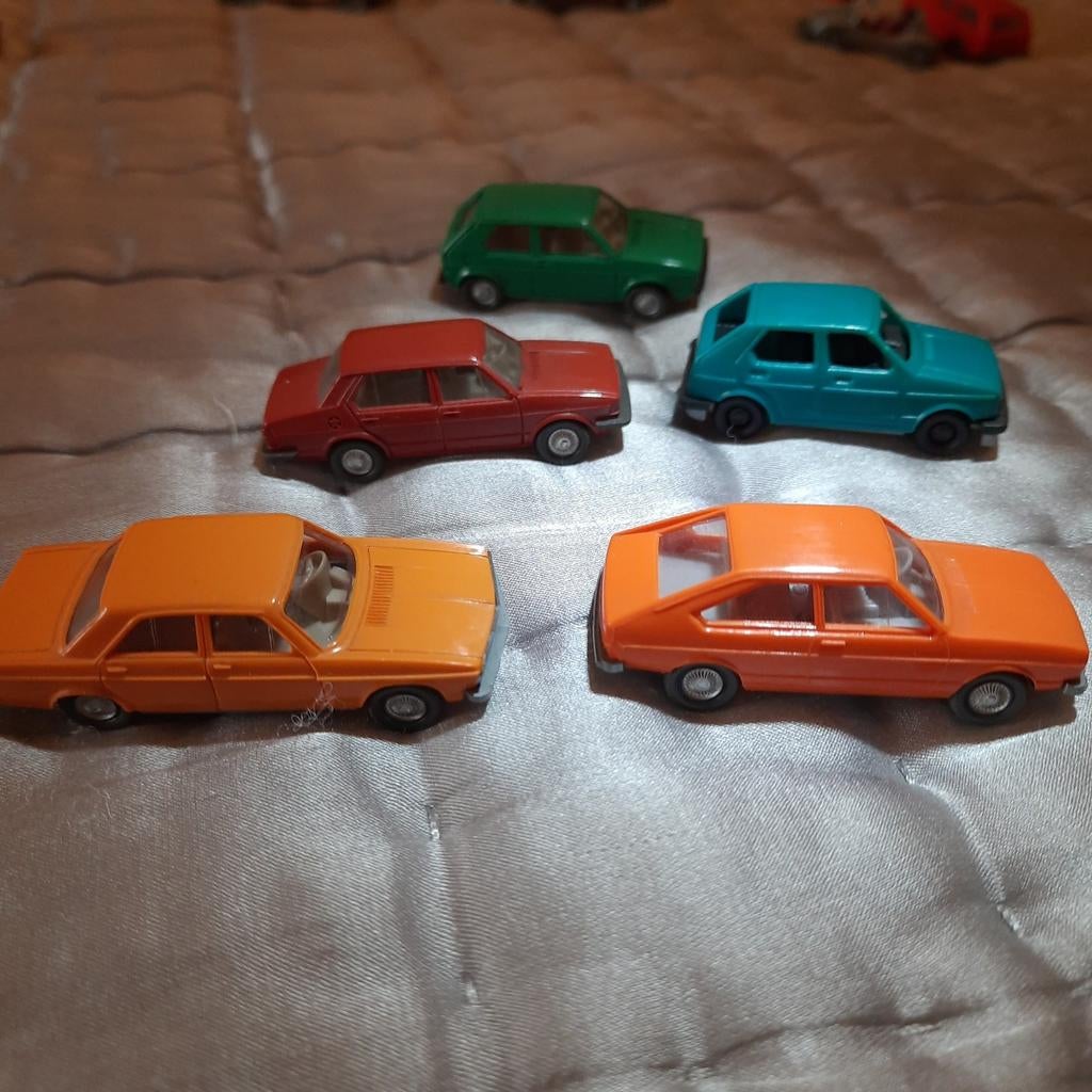 5 VW en AUDI HO-schaal AUTO´S * NIEUWSTAAT*WIKING, Hobby en Vrije tijd, Ophalen, Zo goed als nieuw, Auto, Wiking