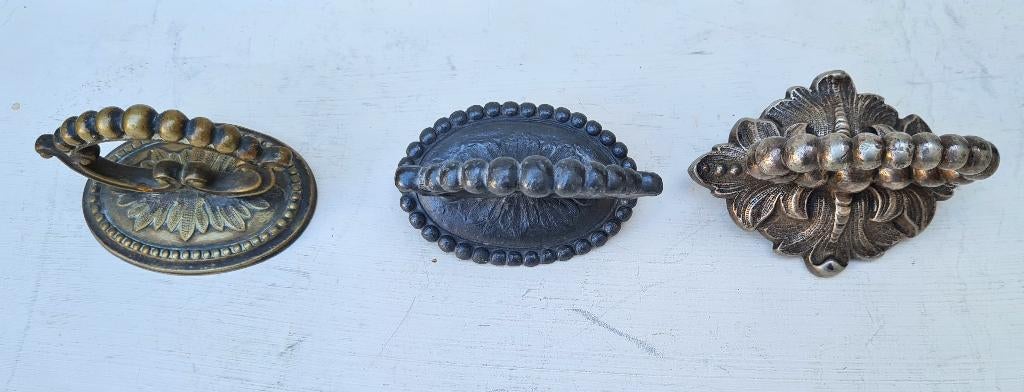 3 stuks 19de eeuwse Upstairs Cloche grepen, Ophalen of Verzenden