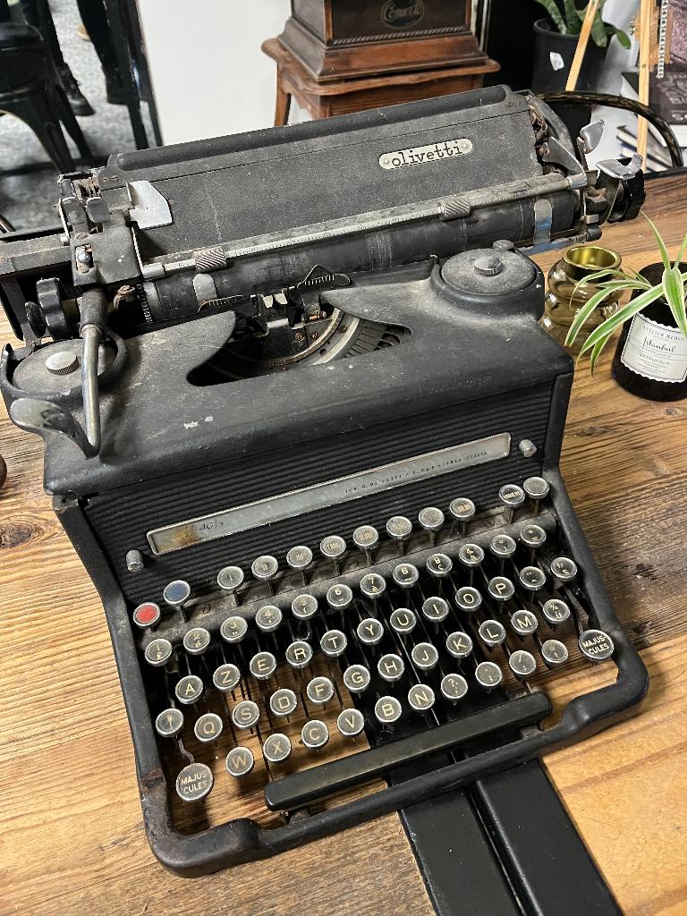 Olivetti typemachine, Enlèvement, Utilisé
