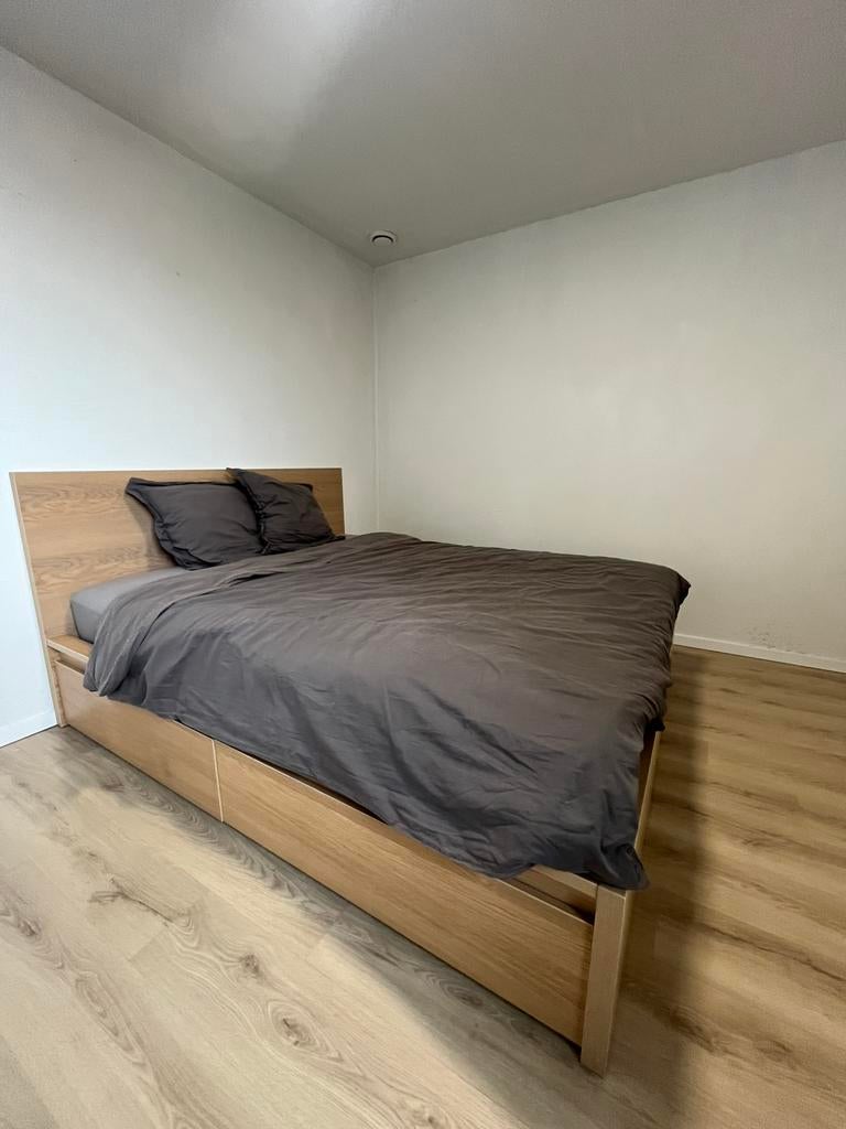 Bed MALM Ikea 160cm, Huis en Inrichting, Slaapkamer | Bedden, Ophalen, Overige kleuren, Tweepersoons, Zo goed als nieuw